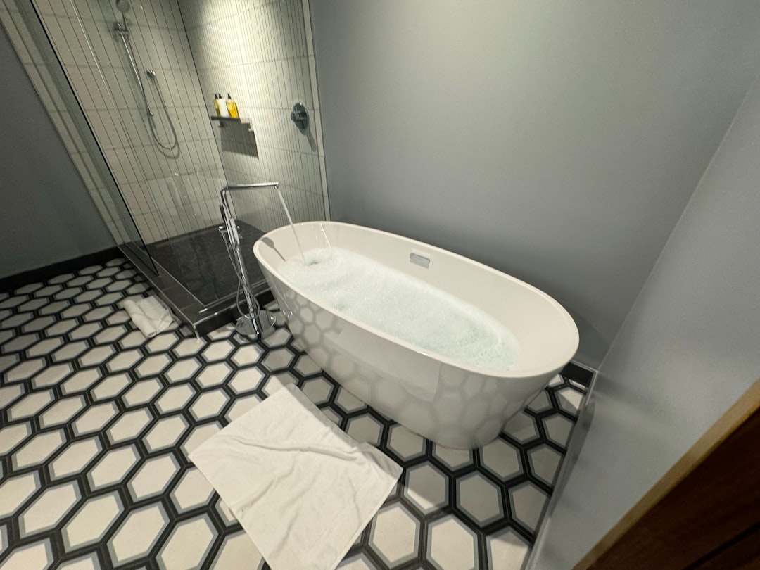 Mastering the First Impression: Your intriguing post title goes here Bath at the Thompson